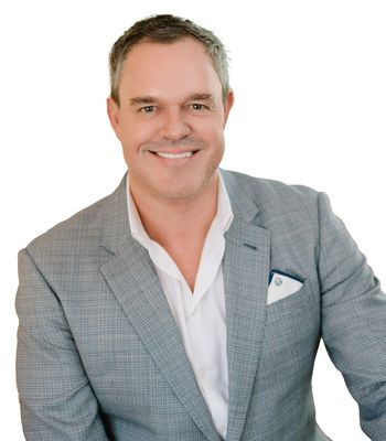 Portrait of Stephen Gay, REALTOR®.